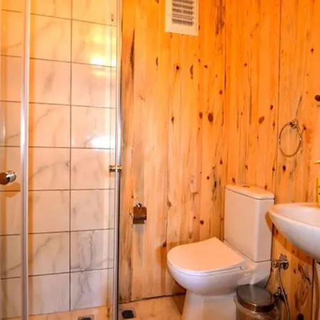 مكان تخييم Baharoglu Life House فاراليا