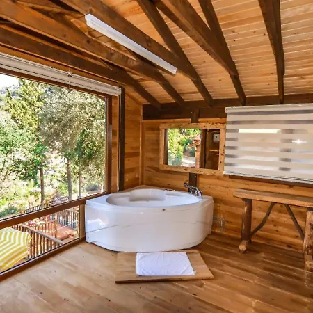 مكان تخييم Baharoglu Life House