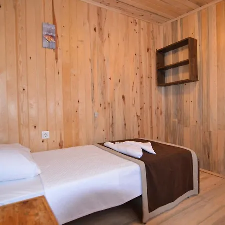Parque de Campismo Baharoglu Life House Faralya
