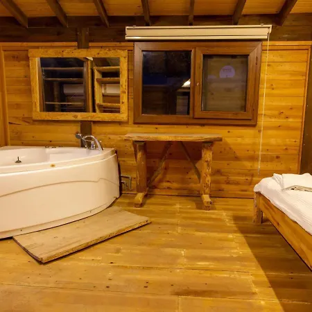 Baharoglu Life House فاراليا