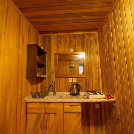 Baharoglu Life House فاراليا
