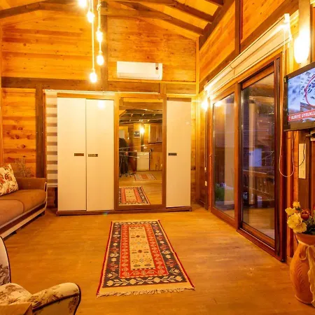 Baharoglu Life House Parque de Campismo Faralya