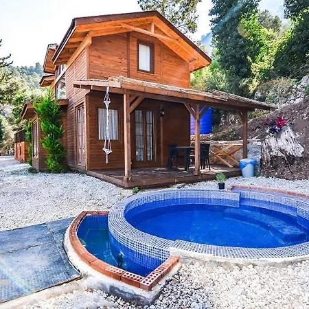 Baharoglu Life House مكان تخييم *