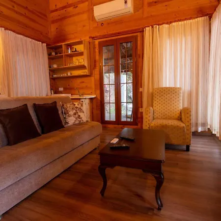 캠프장 Baharoglu Life House